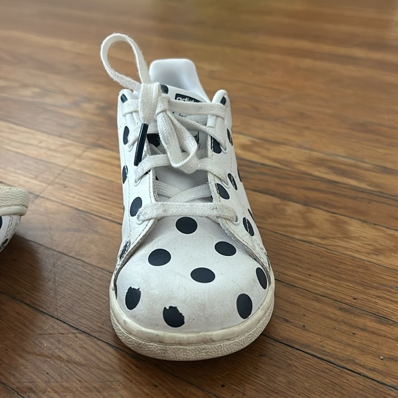 Adidas Stan Smith polka dot children’s shoes. only worn a handful of time. - Picture 5 of 5